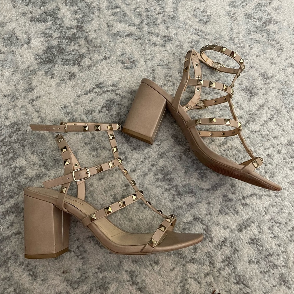 Lulu’s nude studded heels